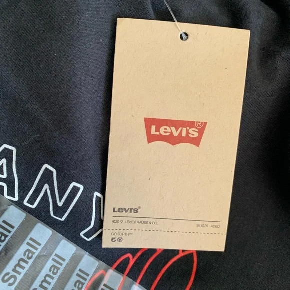 Levi Strauss Eagle Tee NWT Size S - Picture 2 of 3